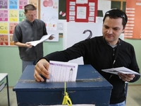 ���ڴ�ѡ��ʼ���С�