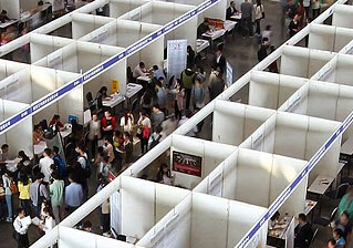 ���մ�ѧ��ӭ����ҵ����