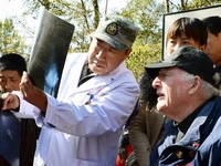 �м�ҽ����Ա�״ι�ͬ�����߰����·��Ϊ̫�������ͽ�����