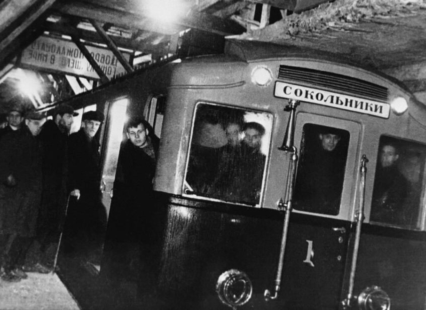 ��ý��������Ƭ ����Ī˹�Ƶ���80���ꡱ