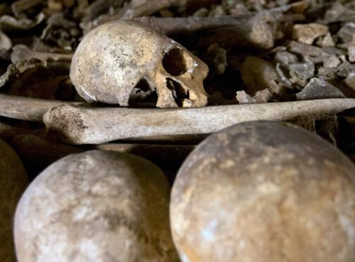 ̽�ð������ĹѨ��С�����롱