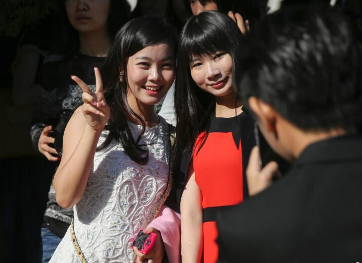 ����Բ��԰���и���ѧ��������