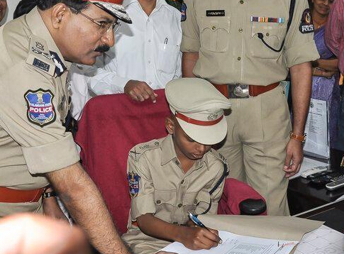 ӡ�Ⱦ�֢�к������Ϊ����ֳ� ���پ������Բ�Ρ�