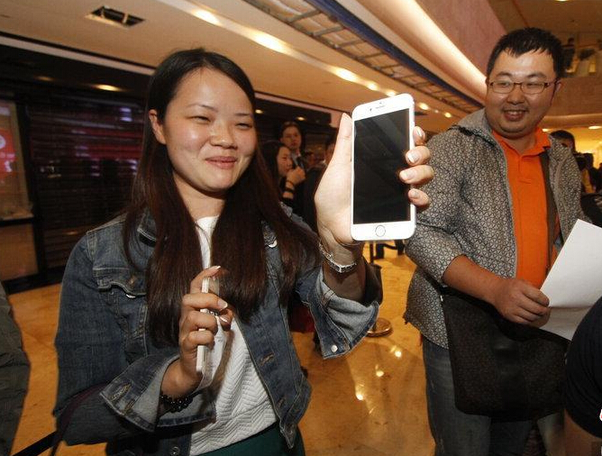 iphone6�ڵ���㷢�� �ֻ����ֹ���Ц���ա�