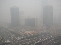 北京:雾霾中的CBD”