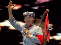 ���������������غ�ɫ���������ա�