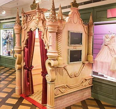 奢华更衣室售价8.5万英镑 价格等同真房子”