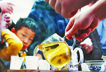 ����ɽҰ�����ɽ���Ͳ�ֱ���� ����æ�������衱