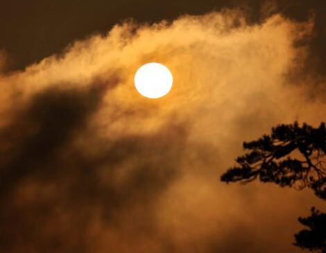 ���ջ�ɽ�������������ؾ��ۡ�