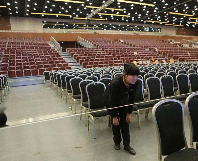 ����APEC�ڼ���һ������Ľ�ӭ7���˴��ò͡�