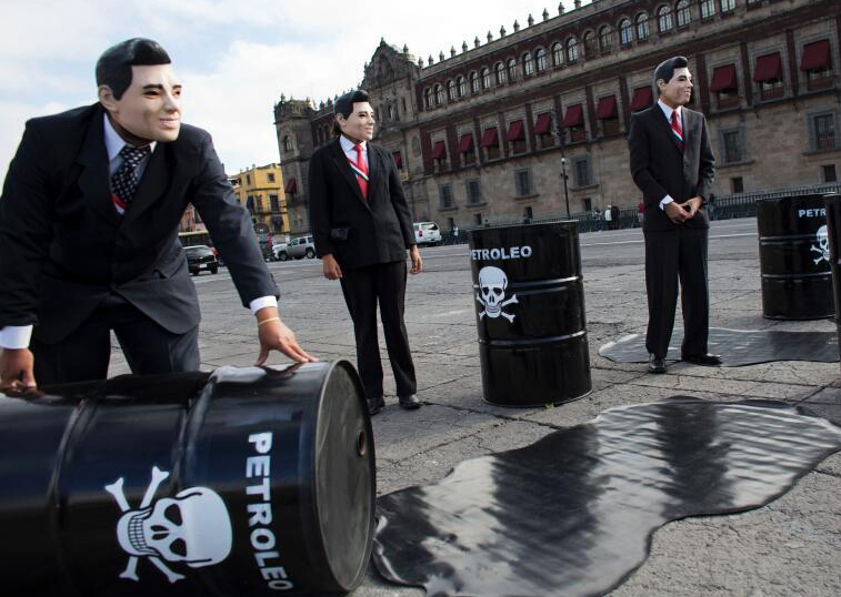 ��ɫ��ƽ��֯��ī������ͳģ�⡰���͡���