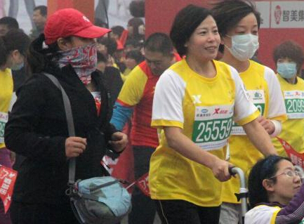 ����������������������ǹ  ѡ�������βμӡ�