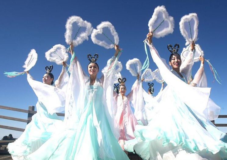 ������Ů���ɼ�ʥ�� ����ȼ������ȫ���˶��ᡱ