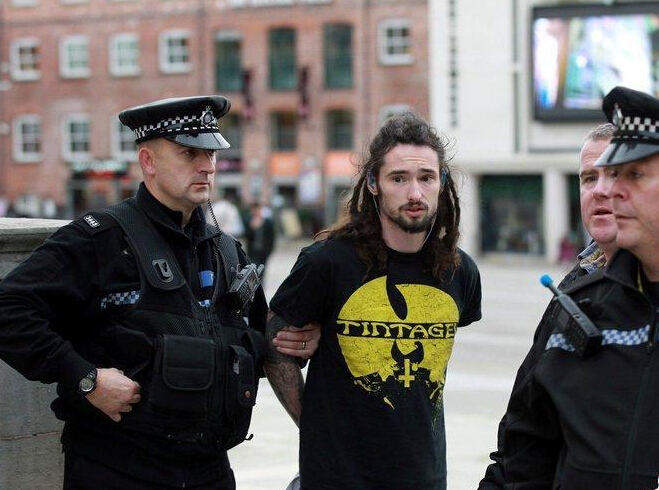 Ӣ�����࿨÷����İ������Ϯ����