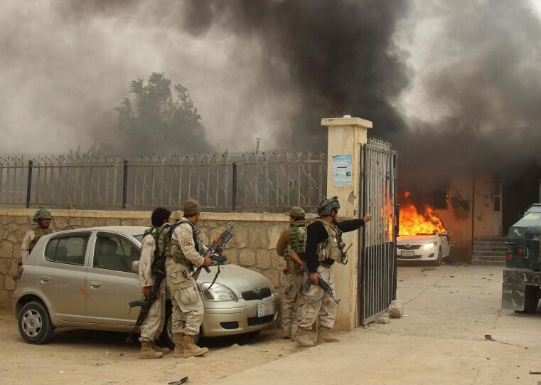 ��������װ����Ϯ��һ��Ժ ����7��������