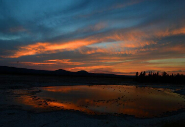 ���Ի�ʯ���ҹ�԰����Ȼ��ۡ�