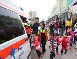 �����������˼䷿�����׶�԰����ѧ����к��