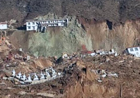 �ຣ���������¾�ַ����ɽ�廬�� ������Ա������