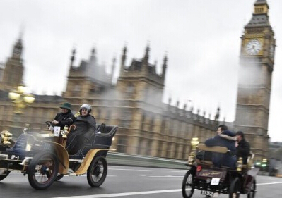 Ӣ��������ү������ ϡ�йŶ�����չ��ɡ�