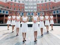 ʵ���Ĵ���У���Ƕ� ��Ů���ơ�