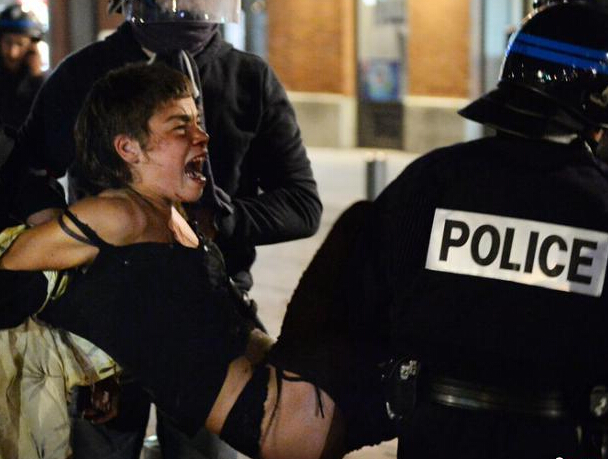 �������ر���ɧ�� ʾ�����뾯��������Ѫ��ͻ��