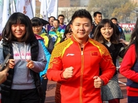 ��һ�������Ͽ�У԰� �������������硱��