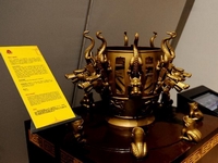 ������ǲ���˹��ѧ��չʾ����ġ�ңԶδ������