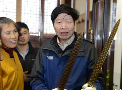 ���ݡ��ɽ�����Īа������չ������ʷ��