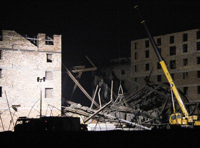 ֣�ݳ��д�Ӹ���̮�� 15�����˱���