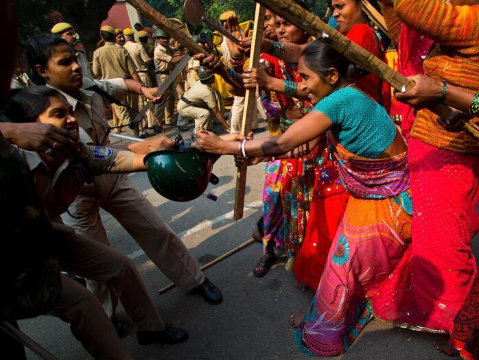 ӡ��Ů����ʱ���ٹ���ʾ�� �뾯��������ͻ��