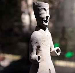 南京六朝博物馆“剁手俑”双十一走红”