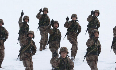 黑龙江黑河:边关战士零下15度跳“小苹果””