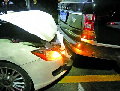 ���޳��ܿ�����׷�� ��ɯ����׷βײ·����