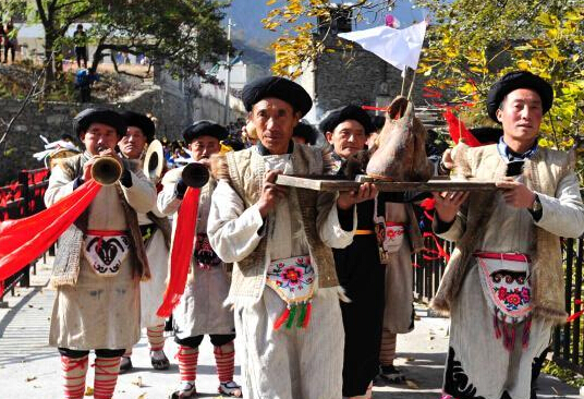 �Ĵ�����Ǽ�����ھ��м�����ʽ�����ӭ���ꡱ