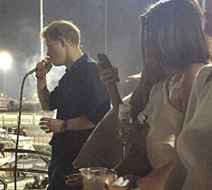 Ӣ���������ӱ�������ͧ��ˮ�� ��װ����(ͼ)��