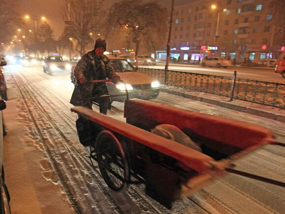吉林迎来强降雪”