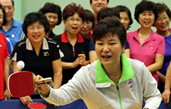 ���Ȼ�������һ���ƹ�����˶���