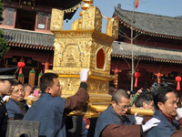 湖北黄梅四祖寺恭迎本焕长老舍利供奉”