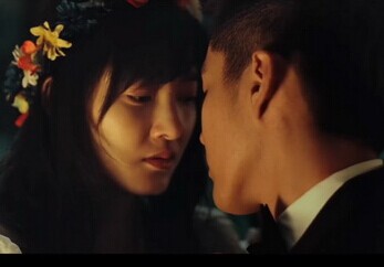 《有一个地方》曝预告片 王丽坤化身撒欢女”