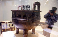 中国首届青铜礼器亮相西泠秋拍预展”