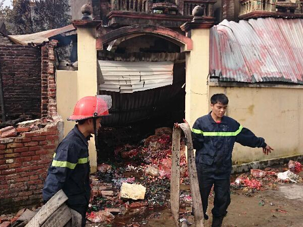 Խ�ϱ���һ�̵������3��3�ˡ�