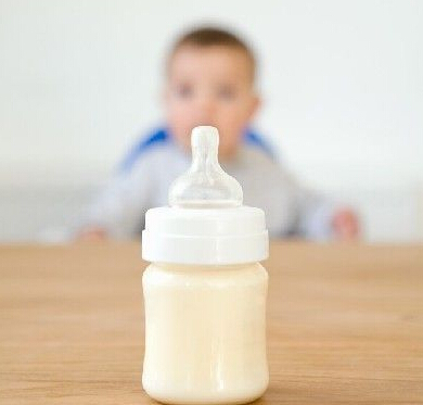 孩子,我该在哪挤奶喂你?”