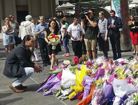 悉尼悼念咖啡店人质劫持事件遇难者”