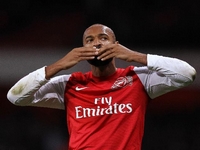 亨利宣布“挂靴””