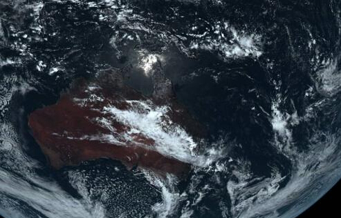 日本卫星拍摄地球最真实的颜色”