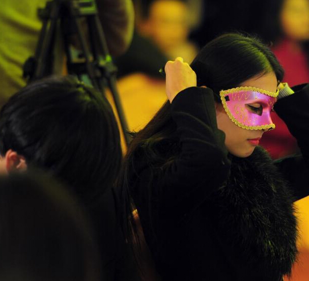 人ٰ조Ů׻ᡱǧλ˱