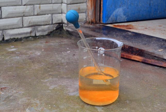 温州警方在永嘉一小山村里破获制毒窝点”