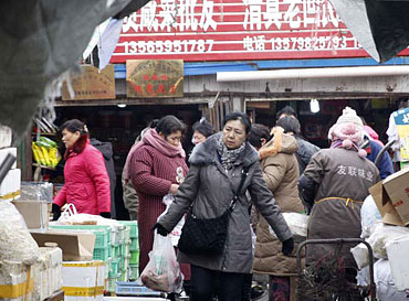 山东云南等地蔬菜大量进入乌鲁木齐 市场价格平稳”