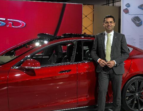 访特斯拉全球副总裁杰罗姆·吉伦”