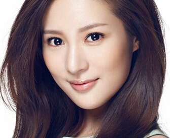 图:邬靖靖清纯写真曝光 恬淡纯净玉女范儿十足”